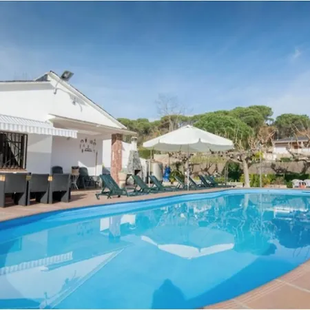 Casa Familiar Con Piscina Privada